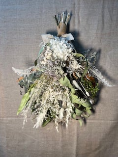 おまかせ》ドライフラワースワッグ（ナチュラル系アレンジ） | Qreal