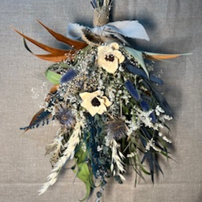 おまかせ》ドライフラワースワッグ（ブルー系アレンジ） | Qreal