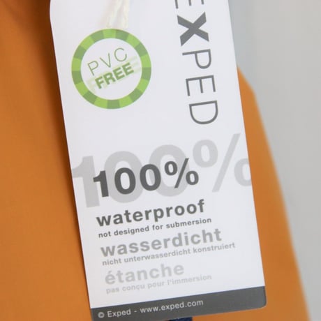 子供から大人まで一人１個は持っておきたい完全防水バッグ　ゴールド