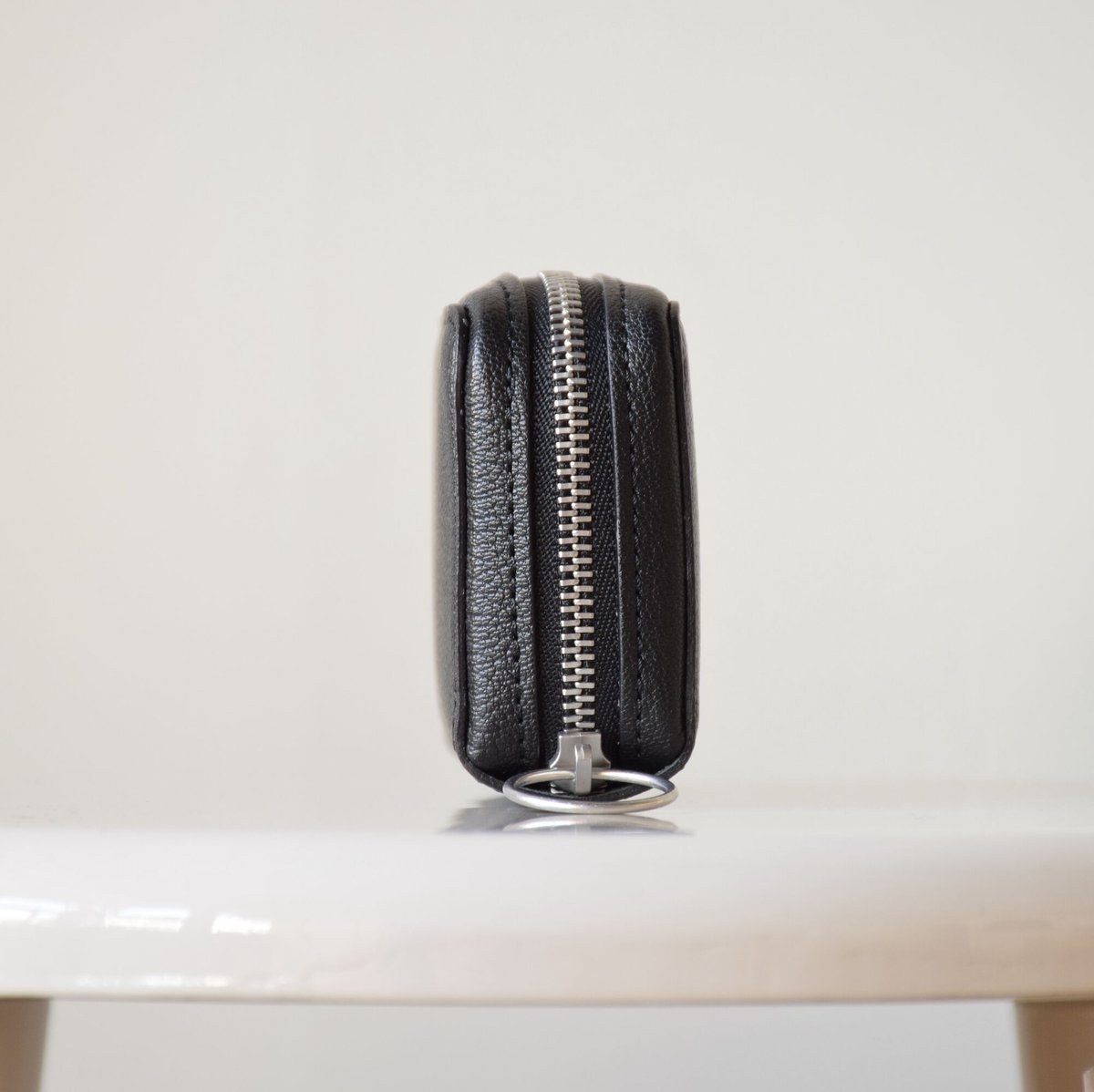 TEMBEA / MINI ZIP / NUME / BLACK / テンベア / ミニジップ