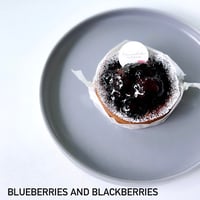 ブルーベリーとブラックベリーのベイクドタルト※ 四条店