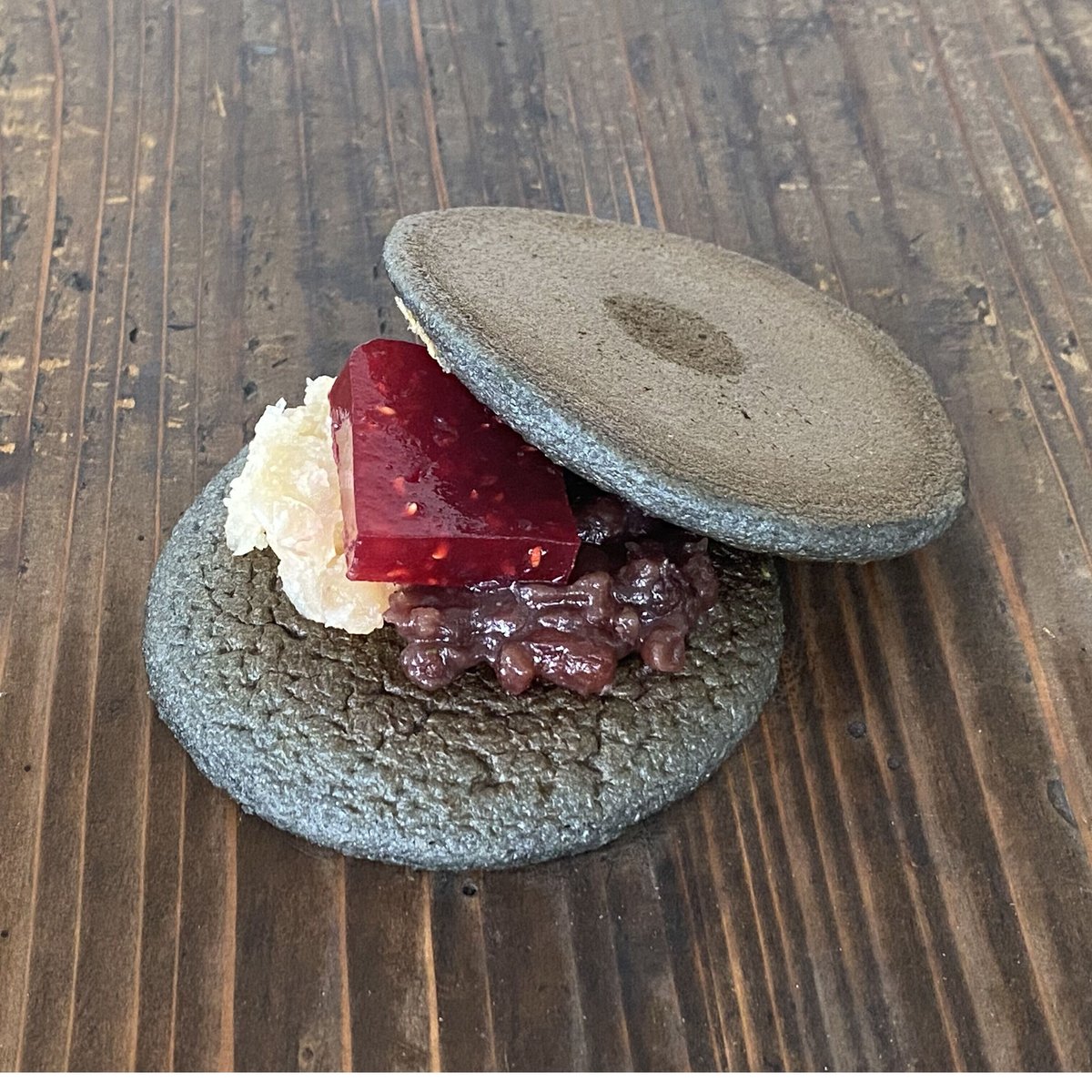 定番】木苺寒とバターあん、小豆あんを竹炭生地で＜6個セット