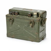 放出品　自衛隊無線機 JBC-1000  (JSCR-300)及びJAN/VRC-3送受信機 昭和30年 国際電気株式会社 (JSCR-300)及びJAN/VRC-3