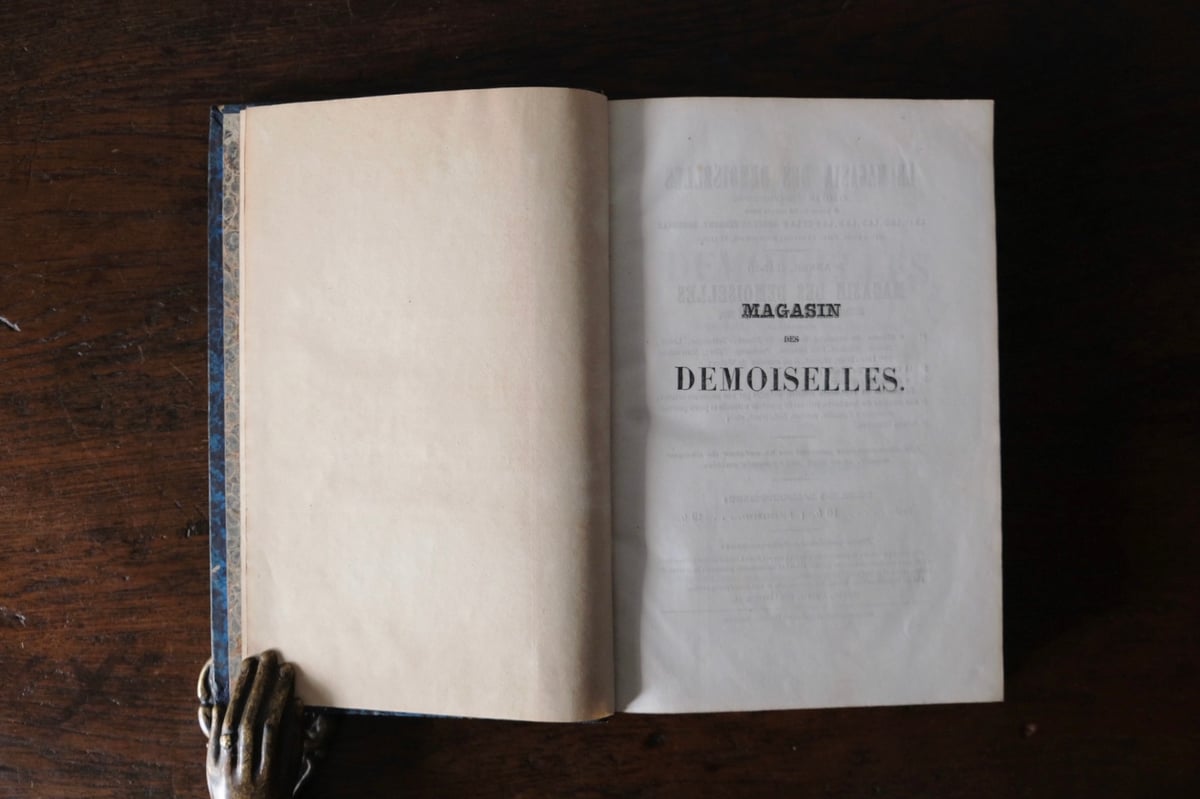 【フランス古書】 古書 彩色モード版画付 本 Magasin des Demoiselles 1849-50年