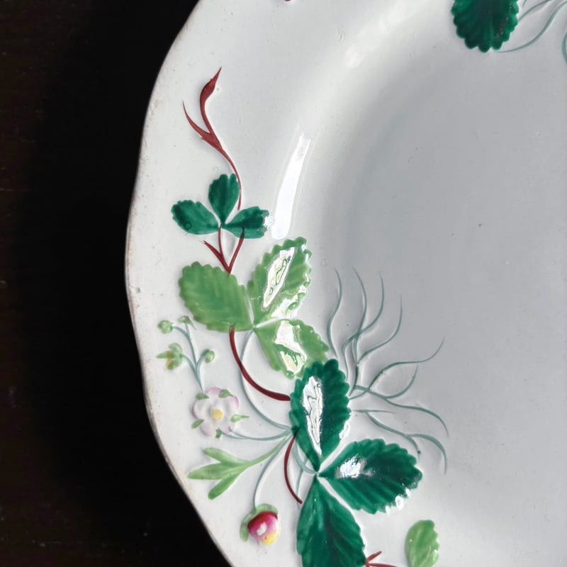 ジョルジュ・サンドのいちご皿 FRAISE クレイユモントロー D