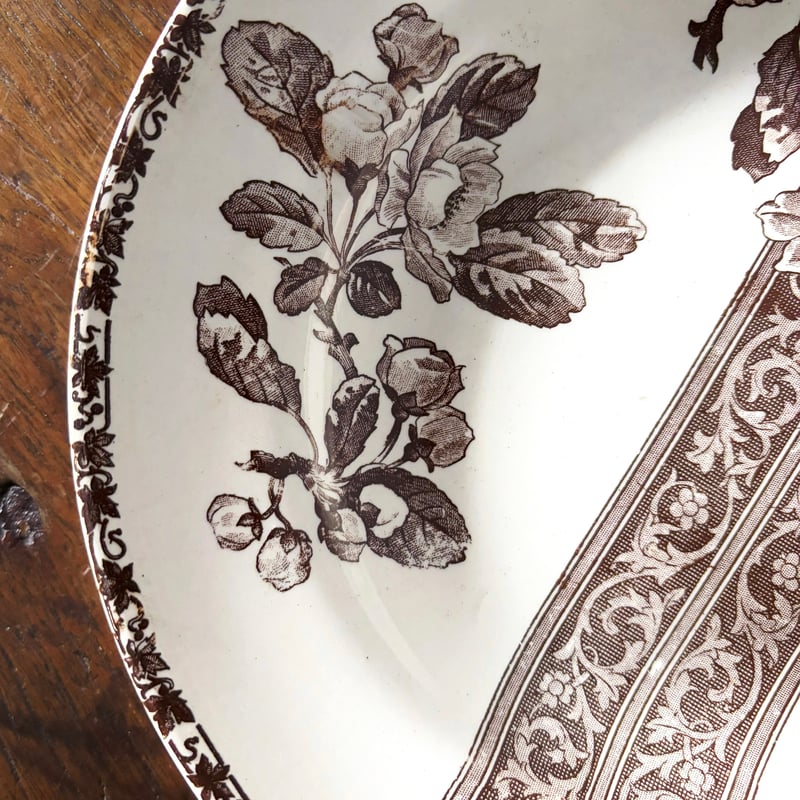 エミールブルジョワ　デザートプレート　フランス　アンティーク エミールブルジョワ 鈴蘭のお皿 フランス アンティークプレート