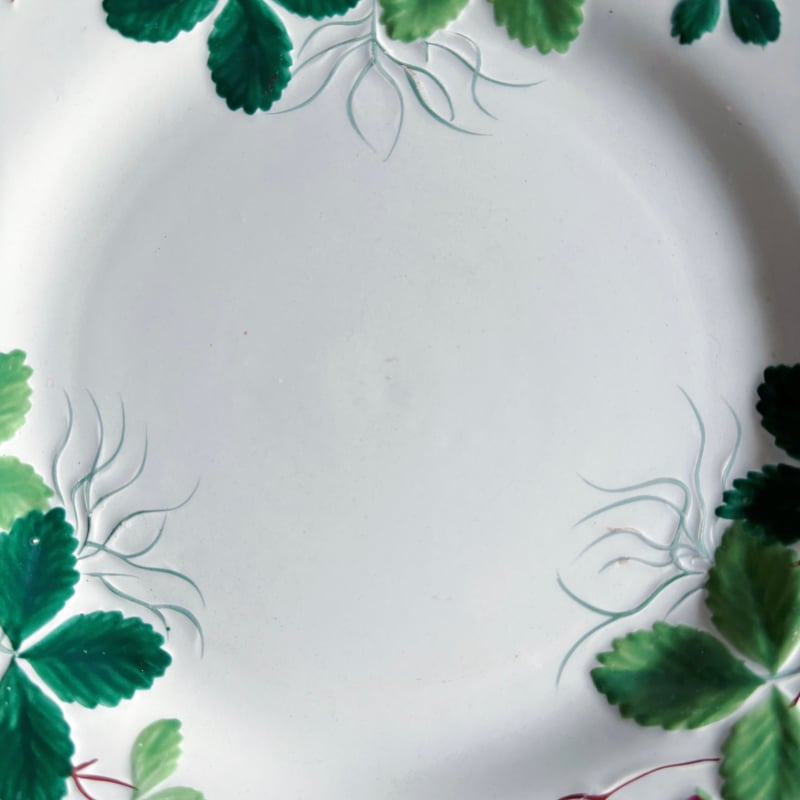 Creil&Montereau Fraise ジョルジュサンド 彩色 いちご レリーフ皿 平皿