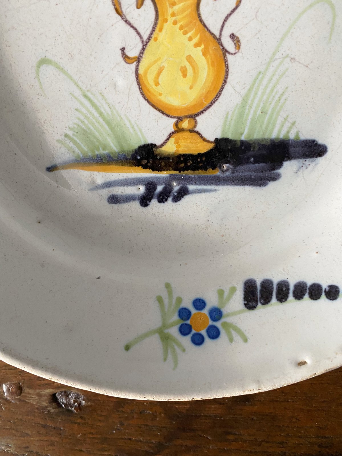 18世紀末-19世紀初頭 花瓶花絵皿 アンティーク 050747 18世紀末-19世紀初頭 花瓶花絵皿 アンティーク 050747