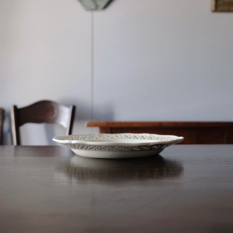 イギリス クリームウェア レース ピアシング 平皿 深皿 h24.5cm