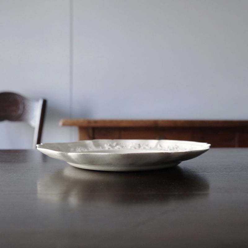 ポントシュー Pont aux Choux レリーフ皿 丸皿 平皿 φ23.2cm アンティー