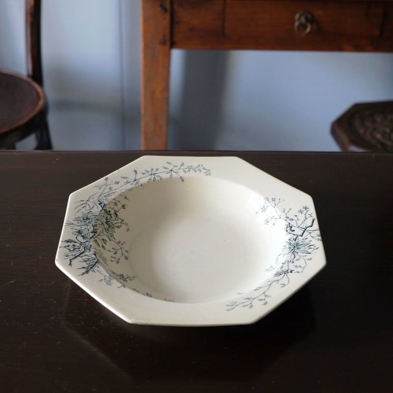 【美品】イギリスビィンテージ パールリムオクトゴナル　25㎝ディナープレート 美品】イギリスビィンテージ パールリムオクトゴナル 25㎝ディナー