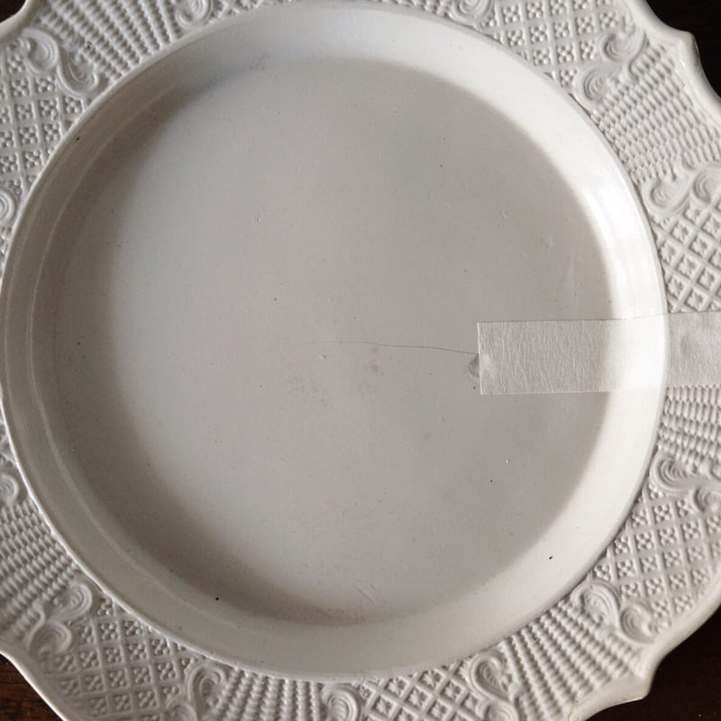 イギリスアンティーク　18世紀　フリルリム　レリーフ　プレート　34cm イギリスアンティーク18世紀フリルリムレリーフプレート34cm