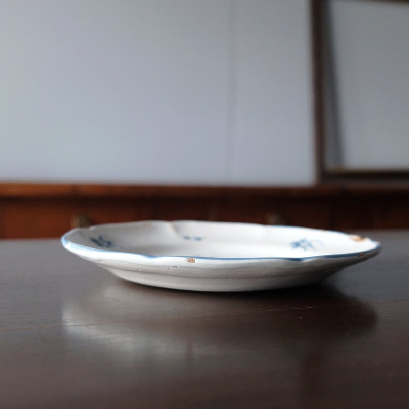 Moustiers ムスティエ 青絵 小枝柄 矢車菊 花リム リム皿 平皿