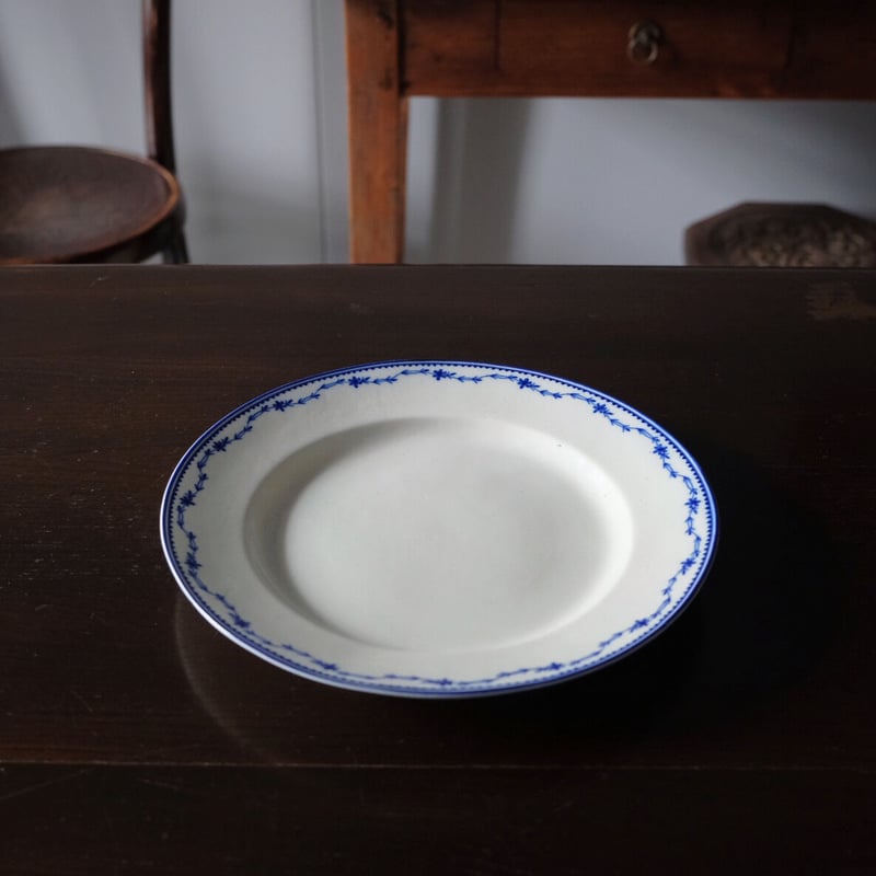 トゥルネー窯 Tournai とても古い花絵皿 トゥルネー窯 Tournai とても古い花絵皿