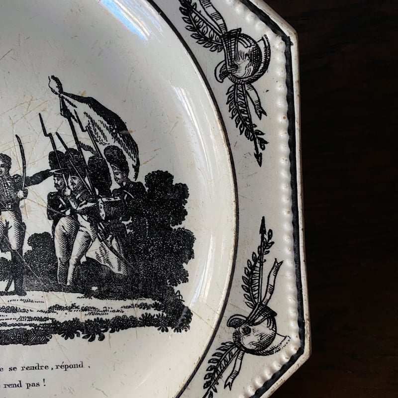 クレイユ モントロー オクトゴナル グリザイユ フランス モントロー Montereau オクトゴナル皿 グリザイユ アンティーク a