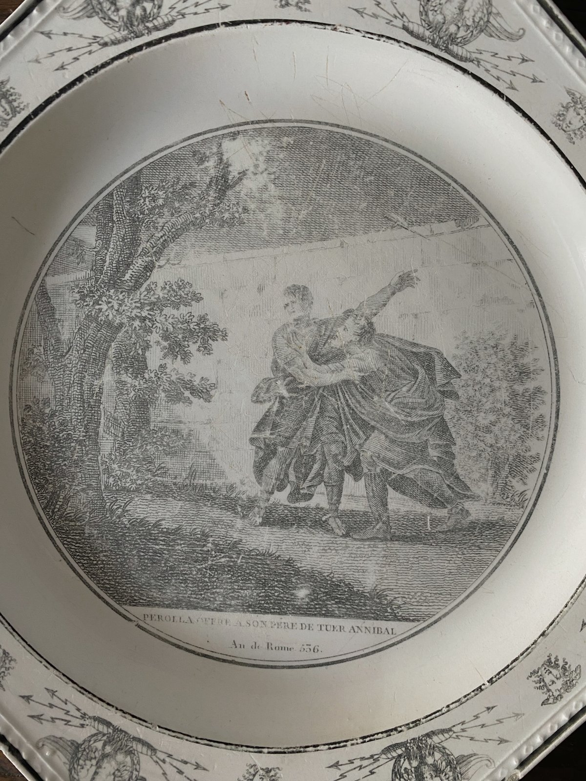 初期クレイユ　ファイアンスフィーヌ　天使の皿　グリザイユ　フランスアンティーク 初期クレイユ ファイアンスフィーヌ 天使の皿 グリザイユ