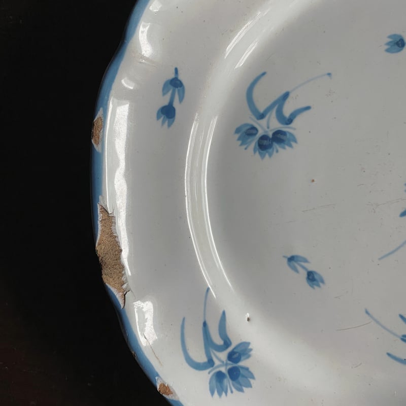 Moustiers ムスティエ 青絵 小枝柄 矢車菊 花リム リム皿 平皿