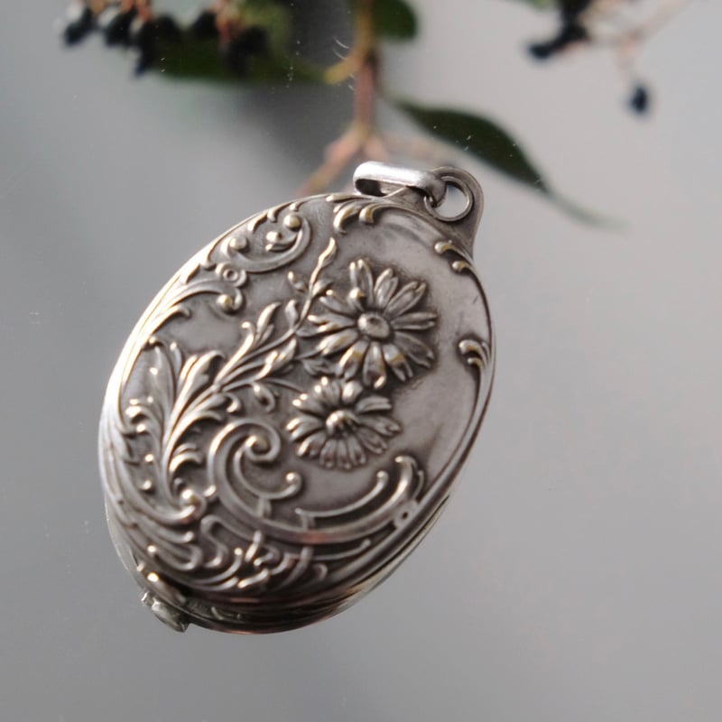 フランスアンティークストロベリー♡ミラーペンダントトップシルバー