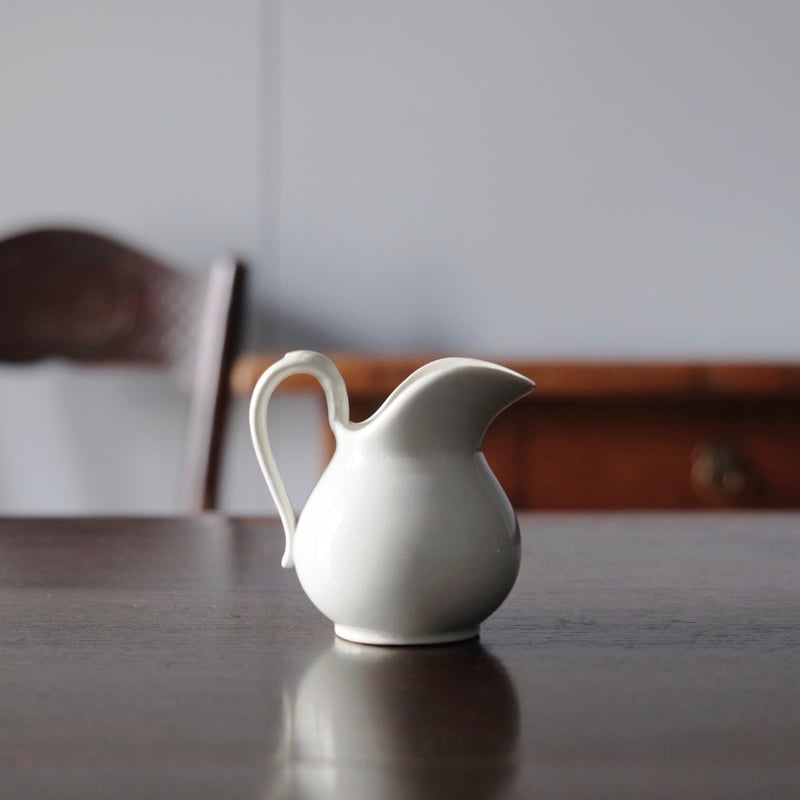 フランスアンティーク　クレイユモントロー　小さな　ピシェ　猫　 H7.9cm フランスアンティーク クレイユモントロー 小さな ピシェ 猫 H7.9cm