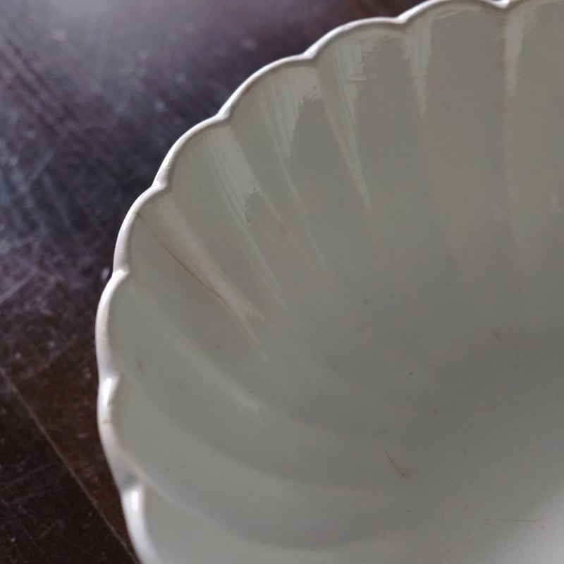 フランスアンティーク　輪花　サラディエ Arboras アルボラス 白 サラディエ ボウル 輪花 φ28cm フランス