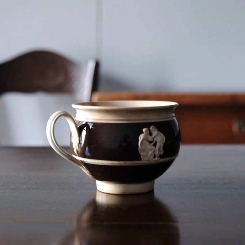 LL&T Montereau モントロー カメオ レリーフ カップ フランス LL&T Montereau モントロー カメオ レリーフ カップ フランス