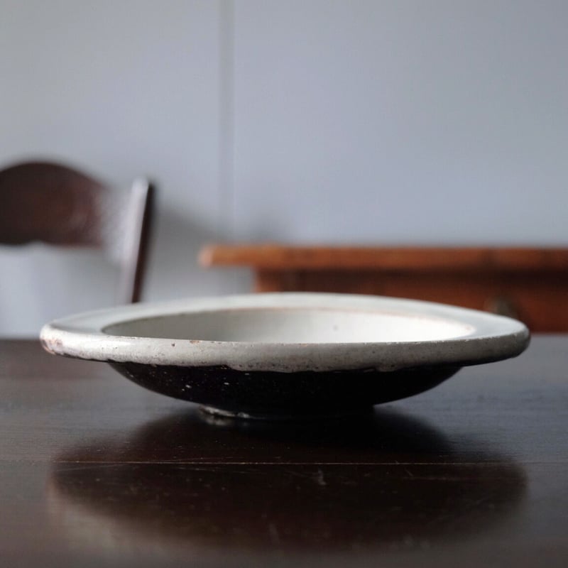 フランスアンティーク 19世紀　キュノワール　プレート Cul Noir キュノワール 無地 花リムプレート 丸皿 / 1800年代(19