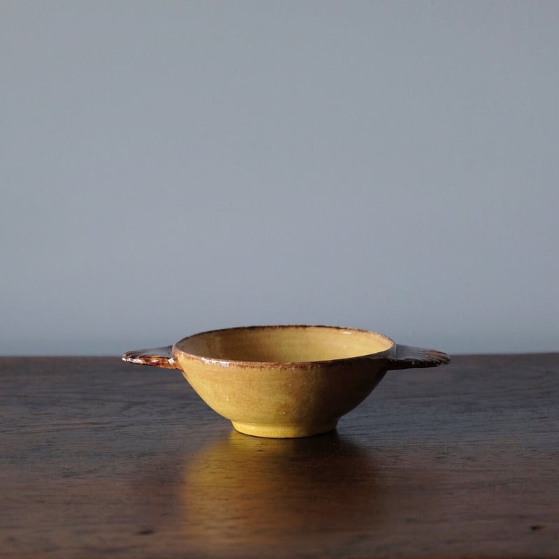 耳付きボウル 黄釉 南仏 フランス アンティーク 黄釉 耳付き ボウル 南仏 φ11.8cm h4.7cm アンティーク 0501157