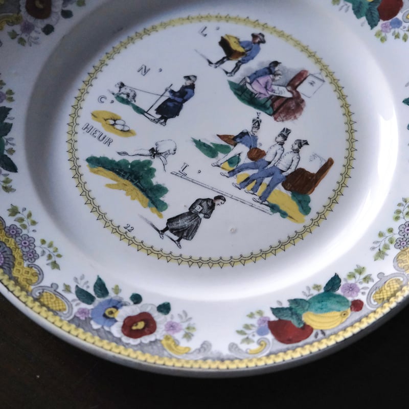 Choisy le roi 彩色 グリザイユ なぞなぞ ディナー皿 φ23.5cm