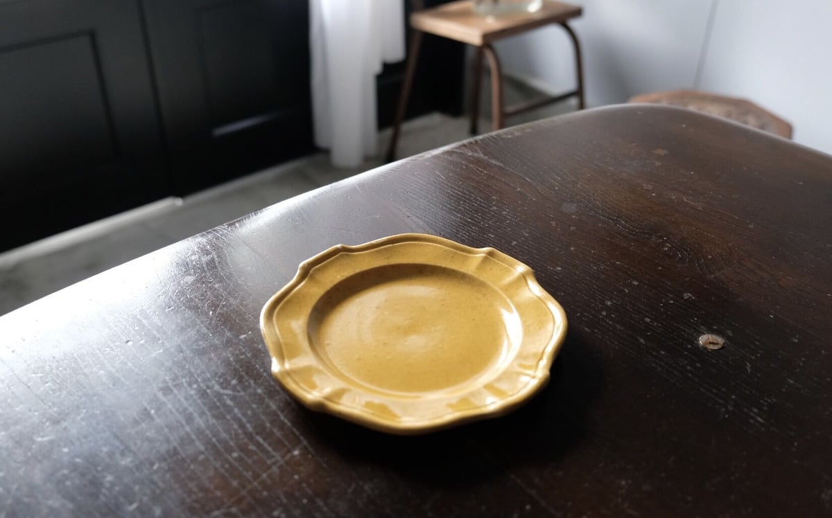 ピション 黄釉 花リム 小皿 アンティーク b050528 | jinen_antique