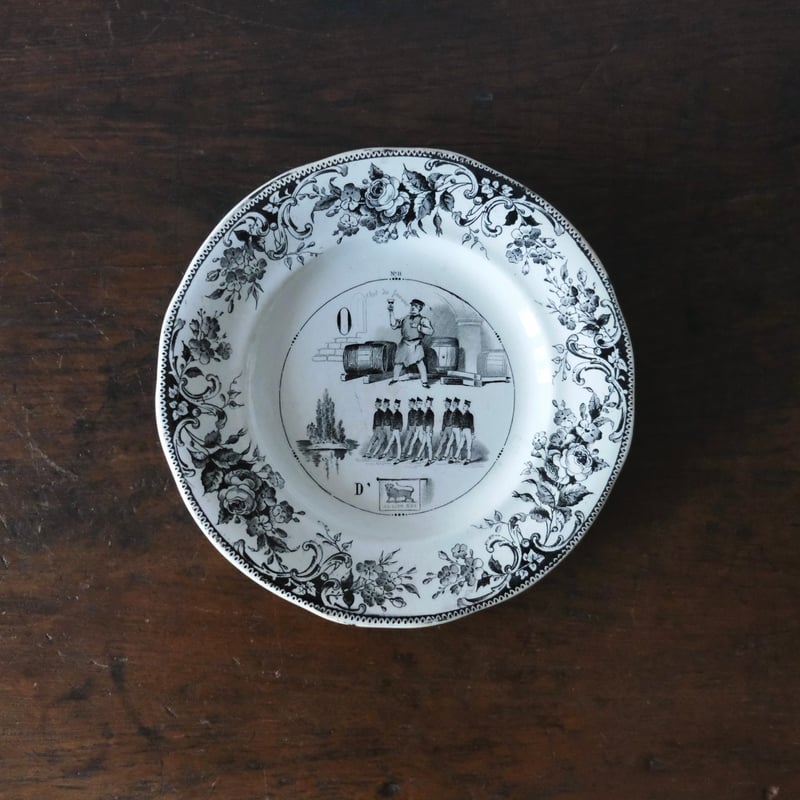 [希少]フランス アンティーク クレイユモントロー グリザイユ平皿Fanchon 希少]フランス アンティーク クレイユモントロー グリザイユ平皿