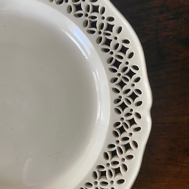 イギリス クリームウェア レース ピアシング 平皿 深皿 h24.5cm