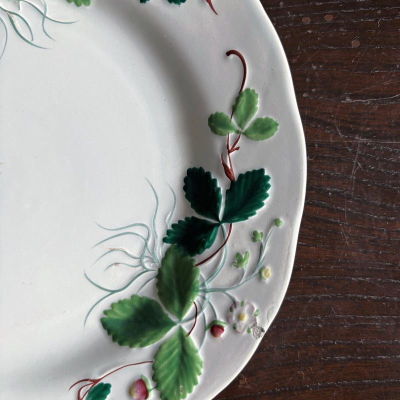 Creil&Montereau Fraise ジョルジュサンド 彩色 いちご レリーフ皿 平皿