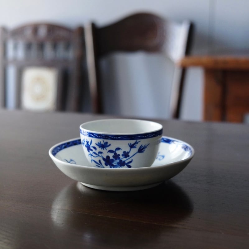 ベルギー トゥルネー窯のティー・ボウル 18世紀 トゥルネー ティー ボウル アンド ソーサー カップ