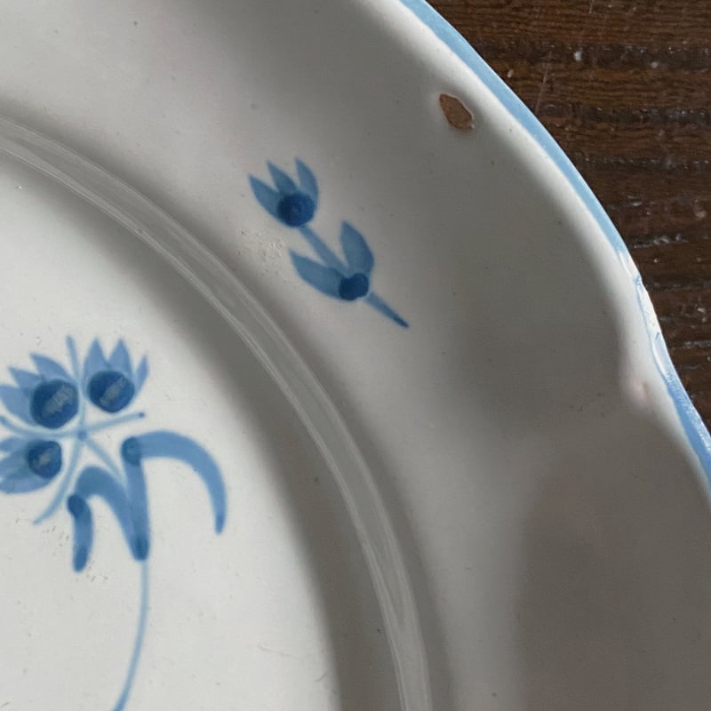 Moustiers ムスティエ 青絵 小枝柄 矢車菊 花リム リム皿 平皿