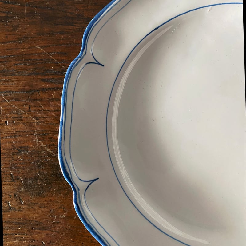 Moustiers 青線 花リム 平皿 φ24.6cm フランス アンティーク b 05017