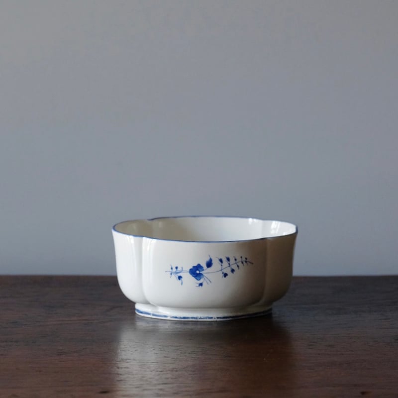 Chantilly シャンティイ 18世紀 小枝柄 シュクリエ 軟質磁器 フランス