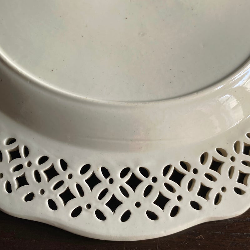 イギリス 18世紀 クリームウェア パニエ皿 イギリス クリームウェア レース ピアシング 平皿 深皿 h24.5cm