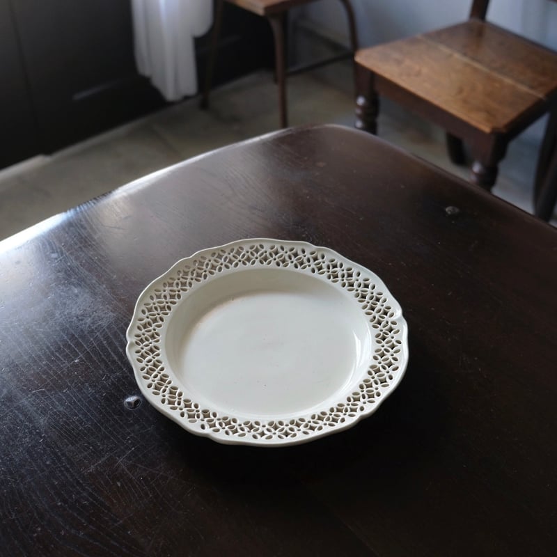 イギリス クリームウェア レース ピアシング 平皿 深皿 h24.5cm