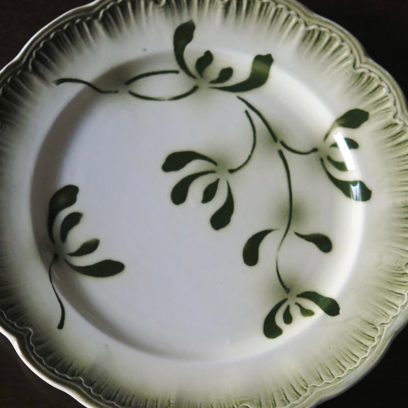 超美品バドンヴィレー　 美しい宿り木のプレート　フランスアンティーク　ヤドリギ Badonviller バドンヴィレー 宿り木 ヤドリギ 平皿 φ21cmフランス アン