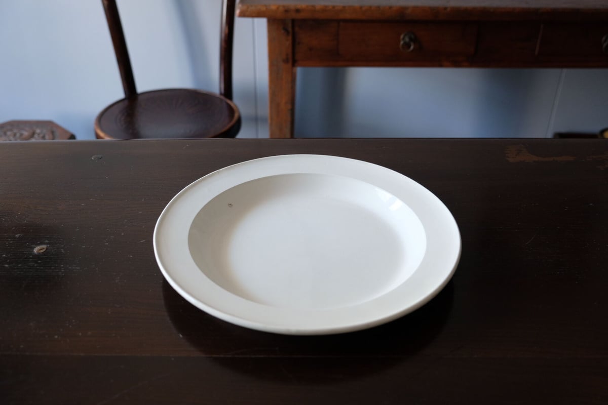 モントロー窯 1820年代 ファイアンスフィン 花リム大皿 2025年最新