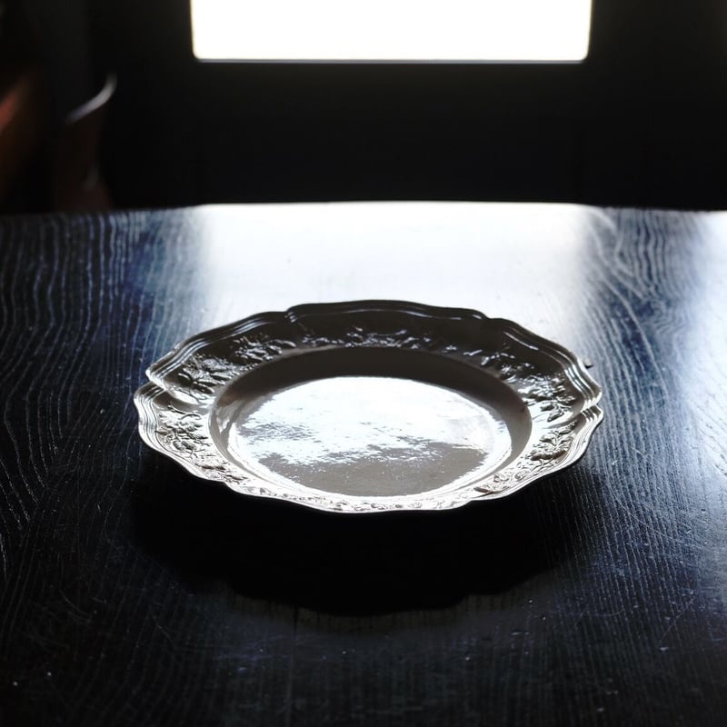ポントシュー Pont aux Choux レリーフ皿 丸皿 平皿 φ23.2cm ポントシュー Pont aux Choux レリーフ皿 丸皿 平皿 φ23.2cm