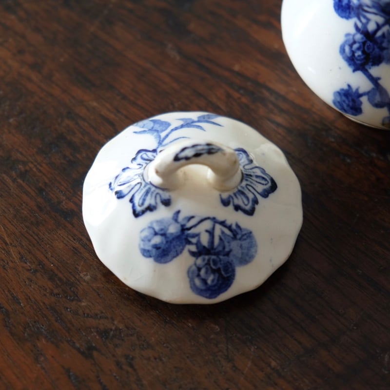 お花のクリームポット【ポ・ア・クレム】ポーセレン白磁器 /フランスアンティーク 1800年代初頭 白錫釉 クリームポット フランス アンティーク
