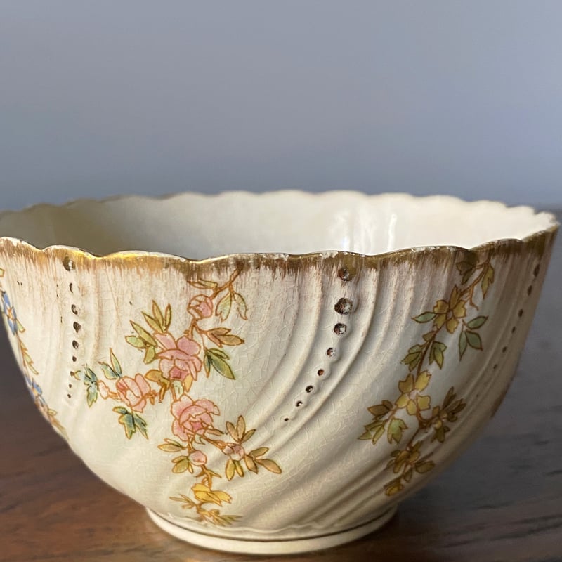 サルグミンヌ SARREGUEMINES LOUIS XV ティー カップ&ソーサー サルグミンヌ SARREGUEMINES LOUIS XV ティー カップ&ソーサー