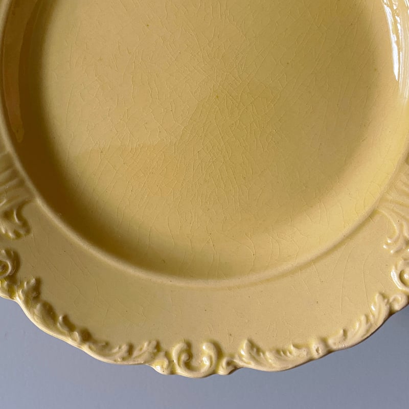 フランスラフ　 アプト Apt 南仏陶器 レリーフ 平皿 リム皿 φ21.5cm フランス