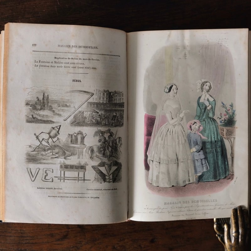 古書 彩色モード版画付 本 Magasin des Demoiselles 1848-49年 古書 彩色モード版画付 本 Magasin des Demoiselles 1848-49年
