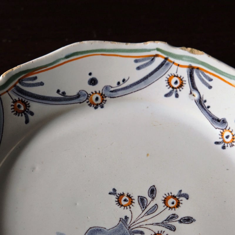 18世紀フランスアンティークヌヴェール窯のプレート