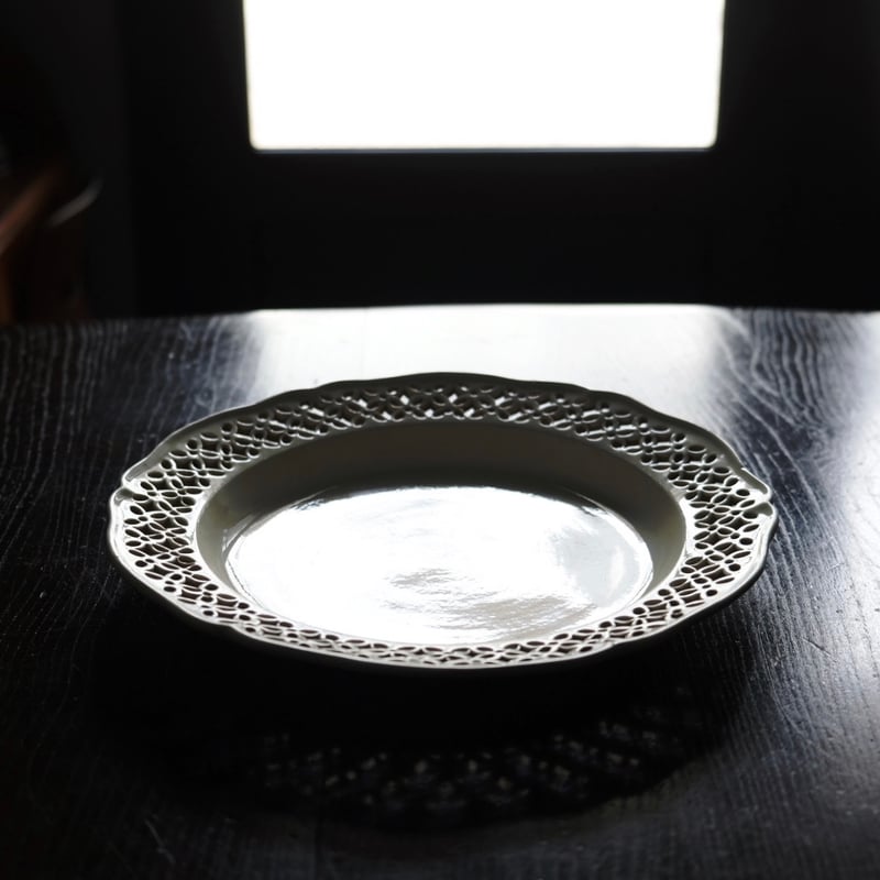 イギリス 18世紀 クリームウェア パニエ皿 イギリス クリームウェア レース ピアシング 平皿 深皿 h24.5cm