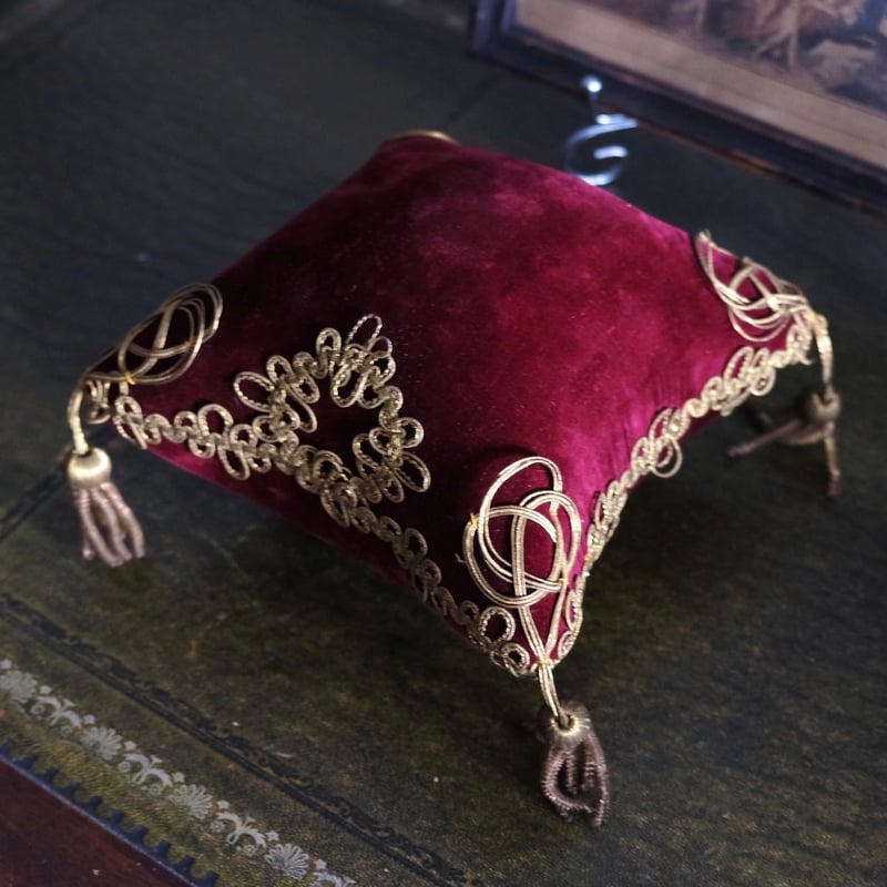 お値下げ　フランス　アンティーク　グローブドマリエ　クッション　スタンド 青いクッションのグローブ・ド・マリエ - Eggplant