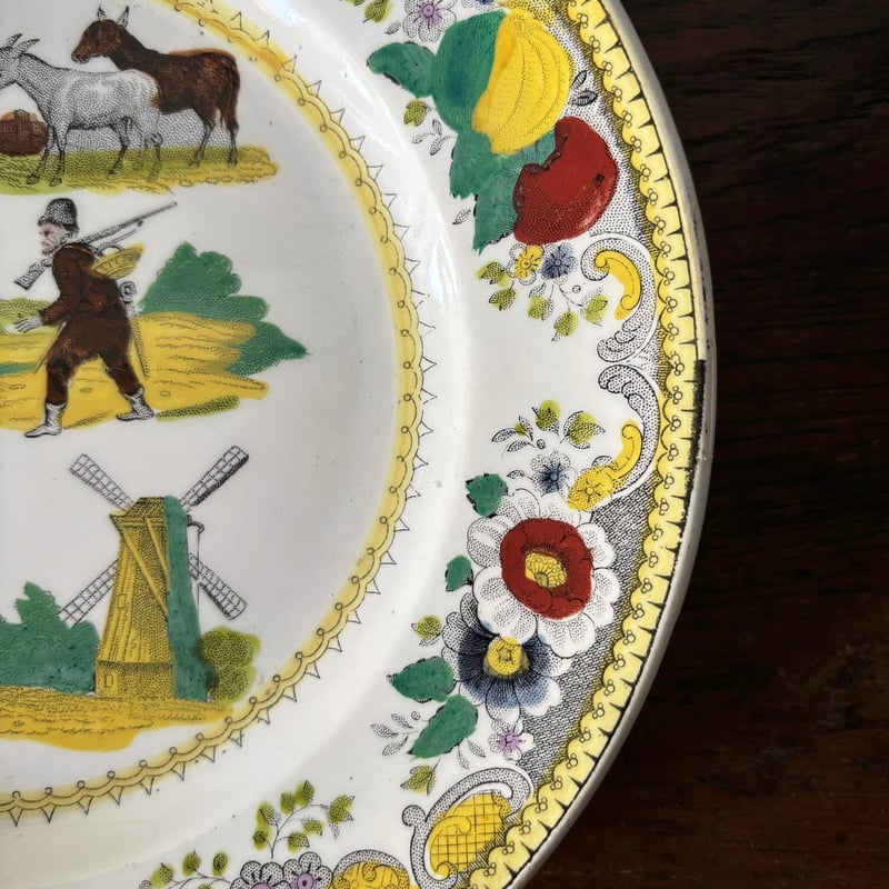 フランスアンティーク　ショワジールロワ　グリザイユ　デザートプレート　平皿 Choisy le roi ショワジールロワ なぞなぞ 彩色 グリザイユ 平皿 φ20.7c