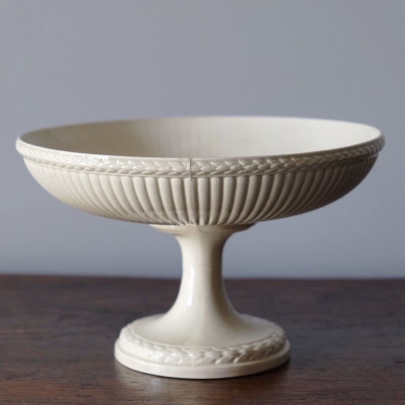 ウェッジウッド●コンポート●陶器●ボウル● コンポティエ ウェッジウッド Wedgwood コンポティエ レリーフ イギリス